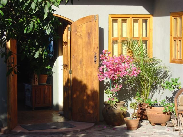 1 - Courtyard entrance to the La Gloria Master Suite